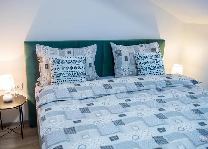 Maxim Apartments